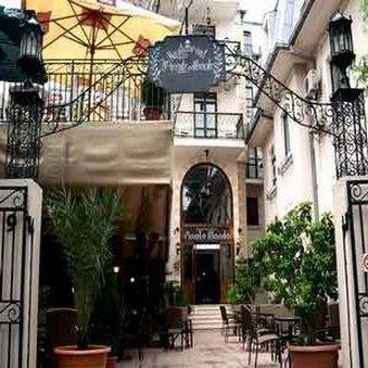Hotel Piccolo Mondo Bukarest Exteriör bild